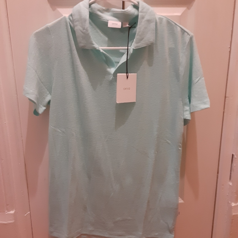 Breathable polo t-shirt